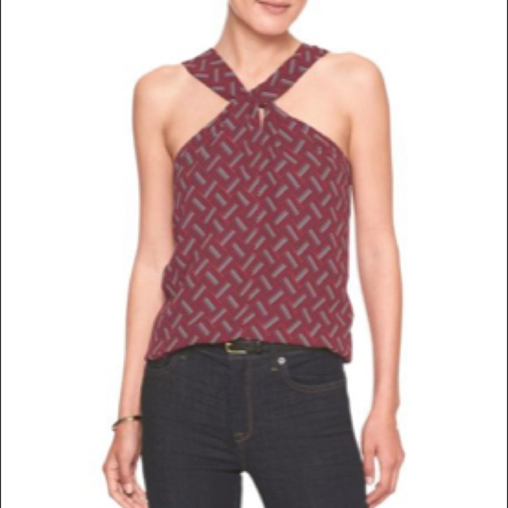 Twist front halter top.